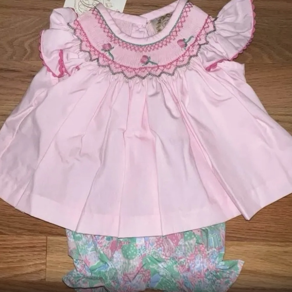 The Beaufort Bonnet Company Smocked Set - Baby girl size 12-18 months